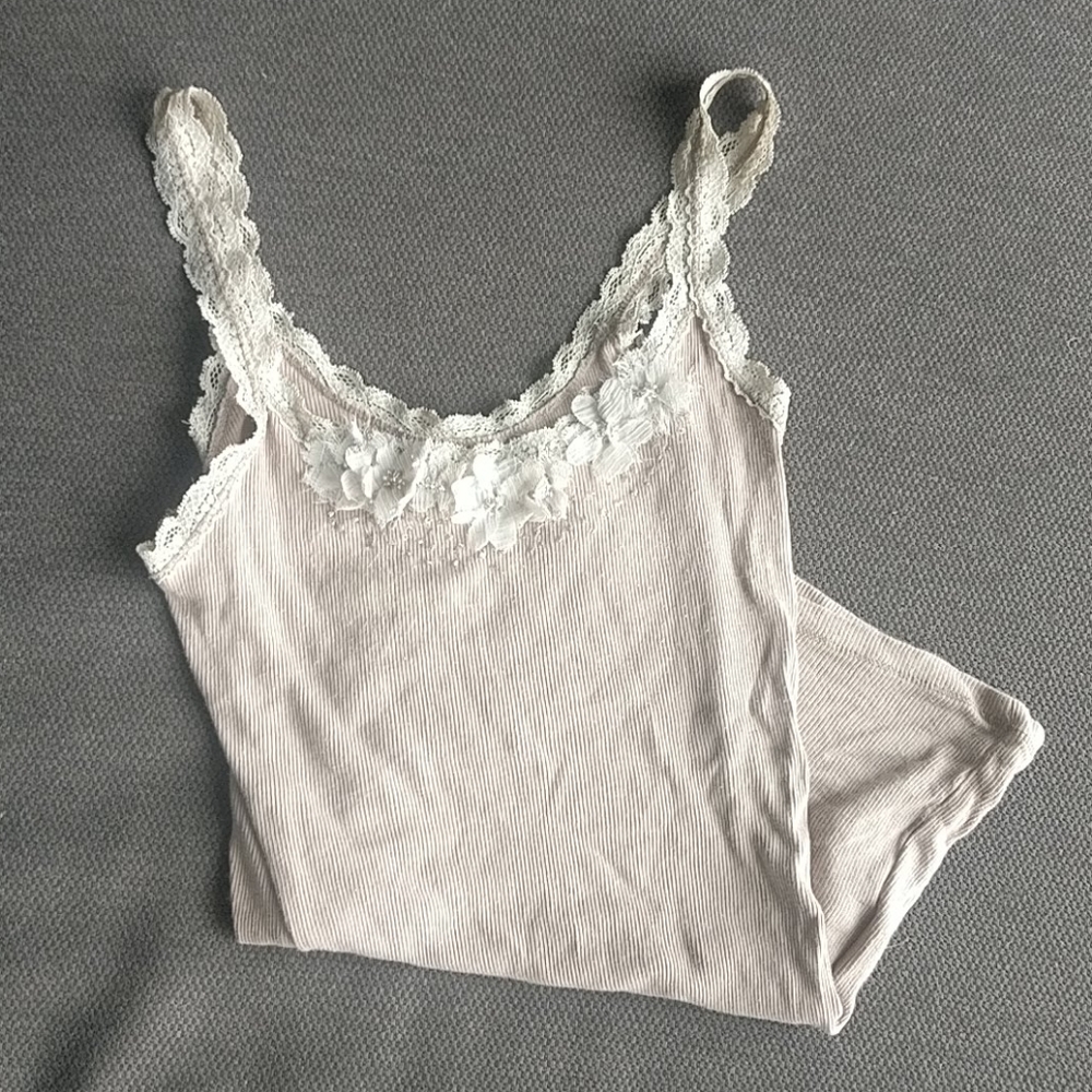 Lace Cami w/ Chiffon Flower Detail